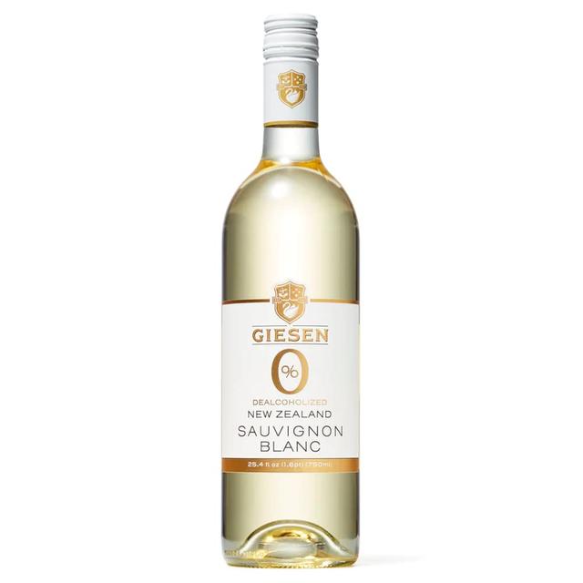 Product image of Giesen Dealcoholized Sauvignon Blanc, Non-Alcoholic White Wine, Fresh Aromatics, Crisp, Clean Flavors, Marlborough, New Zealand, 750ml (750ml, 1)