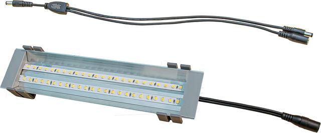 Product image of HappyBird Lightning (A Divison of M&M Cage) 8" LED linkable Light bar Without Power Source for Multiple Bird Breeder Cages, Full Spectrum LED. Will NOT Run ON ITS OWN (Single)