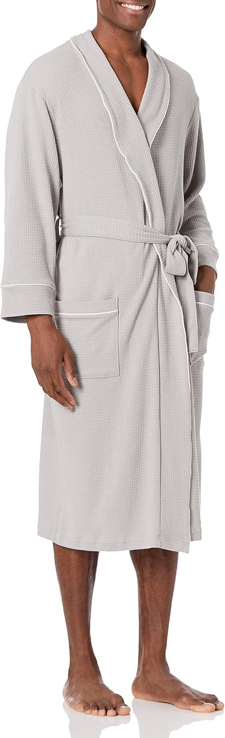 Product image of Amazon Essentials Men's Lightweight Waffle Bathrobe (Available in Big & Tall)