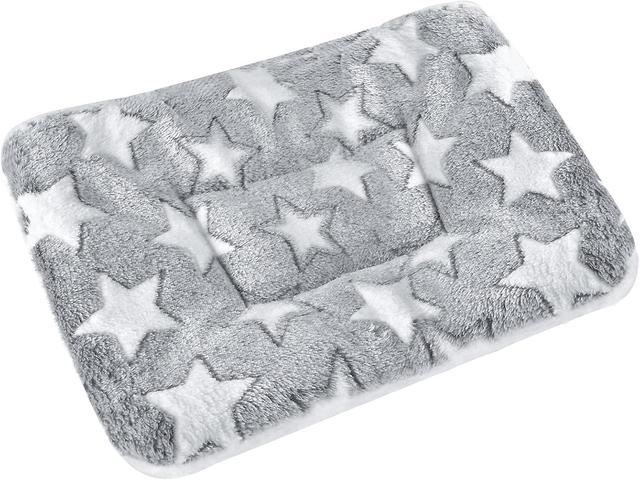 Product image of Small Animal Bed Mat, Soft & Warm, Suitable for Guinea Pig, Hamster, Rabbit, Rat and Bearded Dragon (X-Large(13.3''x9.4''), Star Grey)